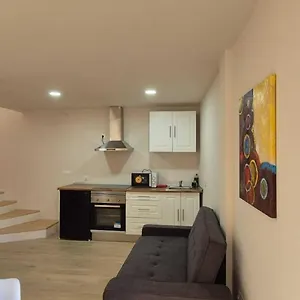  Apartamento T5. Apto Nuevo Centro España